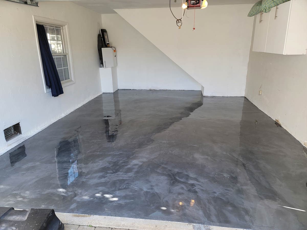 Epoxy flakes coating