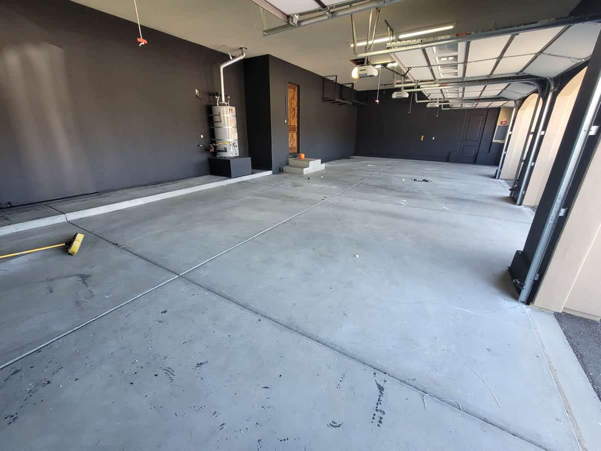 Metallic epoxy floor